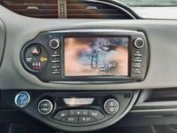 Usata Toyota Yaris 75 CV (55 kW) 2013 Bianco Utilitaria