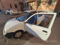 Usata Fiat 600 54 CV (39 kW) 2005 Bianco Utilitaria