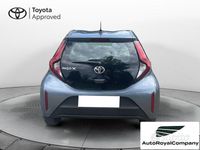 Nuova Toyota Aygo X Active 72 CV (52 kW) 2025 Grigio SUV
