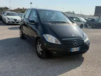 Usata Mercedes A180 Elegance 109 CV (80 kW) 2012 Nero Utilitaria