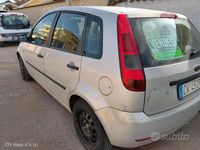 Usata Ford Fiesta 68 CV (50 kW) 2003 Grigio Utilitaria