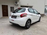 Usata Peugeot 208 68 CV (50 kW) 2013 Bianco Utilitaria