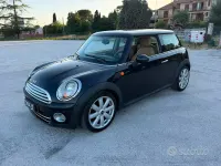 Usata Mini Cooper D Chili 109 CV (80 kW) 2008 Nero Utilitaria
