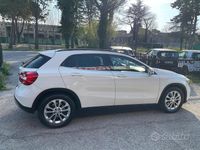 Usata Mercedes GLA180 Premium 108 CV (79 kW) 2016 Bianco SUV