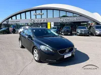 Usata Volvo V40 Kinetic 114 CV (83 kW) 2014 Nero Berlina