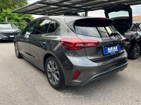 Usata Ford Focus ST-Line 116 CV (85 kW) 2024 Grigio Berlina