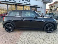 Usata Mini ONE 102 CV (75 kW) 2018 Nero Utilitaria