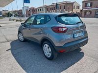 Usata Renault Captur 90 CV (66 kW) 2019 Grigio SUV