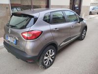 Usata Renault Captur Intens 90 CV (66 kW) 2016 Grigio SUV