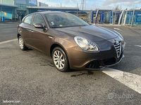 Usata Alfa Romeo Giulietta 150 CV (110 kW) 2015 Marrone Berlina