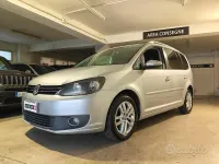 Usata VW Touran Highline 140 CV (102 kW) 2011 Argento Monovolume