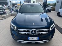 Usata Mercedes GLB200 150 CV (110 kW) 2021 Blue denim ; SUV