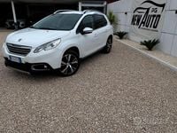 Usata Peugeot 2008 Allure 92 CV (67 kW) 2014 Bianco SUV
