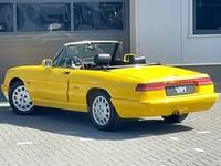 Usata Alfa Romeo Spider 120 CV (88 kW) 1993 Giallo Cabrio