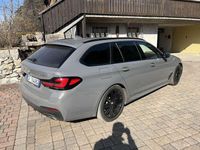 Usata BMW 530 M Sport 249 CV (183 kW) 2021 Grigio Station wagon