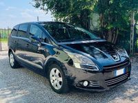 Usata Peugeot 5008 Access 115 CV (84 kW) 2013 Nero Monovolume