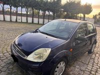 Usata Ford Fiesta Ghia 68 CV (50 kW) 2004 Blu Utilitaria