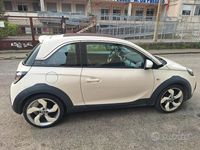 Usata Opel Adam Rocks Rocks 70 CV (51 kW) 2017 Bianco Utilitaria