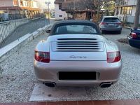 Usata Porsche 997 325 CV (239 kW) 2005 Argento Cabrio