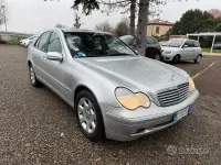 Usata Mercedes C230 Elegance 218 CV (160 kW) 2003 Grigio Berlina