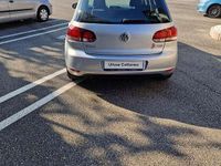 Usata VW Golf VI Highline 122 CV (89 kW) 2010 Argento metallizzato Utilitaria