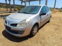 Usata Renault Clio II 75 CV (55 kW) 2005 Grigio Berlina