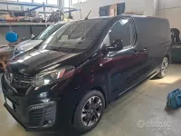 Usata Opel Zafira 177 CV (130 kW) 2025 Nero Monovolume