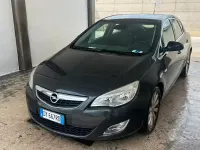 Usata Opel Astra 125 CV (91 kW) 2010 Grigio Berlina