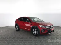 Usata VW Taigo R-line 110 CV (80 kW) 2024 Kings red con tetto nero pastello SUV