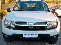 Usata Dacia Duster Lauréate 110 CV (80 kW) 2011 Bianco SUV
