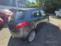 Begagnad Mazda 2 Sporty 95 HK (69 kW) 2012 Grå Halvkombi