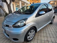 Usata Toyota Aygo 68 CV (50 kW) 2010 Grigio Utilitaria