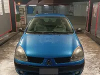 Usata Renault Clio II 75 CV (55 kW) 2004 Bluazzurro Berlina