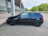 Begagnad VW Golf V Sportline 105 HK (77 kW) 2007 Svart Sedan