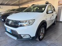Usata Dacia Sandero Stepway 90 CV (66 kW) 2017 Bianco Utilitaria