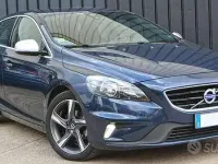 Usata Volvo V40 R-Design Momentum 115 CV (84 kW) 2015 Blu/azzurro Berlina