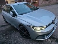 Usata VW Golf VIII 131 CV (96 kW) 2023 Grigio Berlina