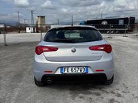 Usata Alfa Romeo Giulietta Super 120 CV (88 kW) 2016 Grigio Utilitaria