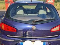 Usata Alfa Romeo 147 Distinctive 140 CV (102 kW) 2003 Utilitaria