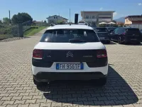 Usata Citroën C4 82 CV (60 kW) 2017 Bianco SUV