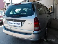 Usata Ford Focus 101 CV (74 kW) 2003 Grigio Station wagon