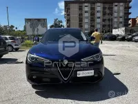 Usata Alfa Romeo Stelvio 179 CV (131 kW) 2017 Bluazzurro SUV