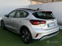 Usata Ford Focus Active 120 CV (88 kW) 2023 Grigio Berlina