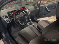 Usata Ford Fiesta 53 CV (38 kW) 2012 Nero Utilitaria