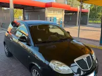 Usata Lancia Ypsilon 60 CV (44 kW) 2010 Nero Utilitaria
