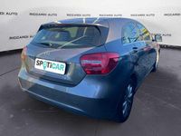 Usata Mercedes A180 122 CV (89 kW) 2014 Grigio Utilitaria