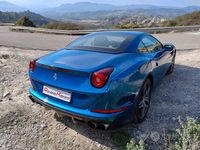 Usata Ferrari California 560 CV (411 kW) 2015 Blu Cabrio