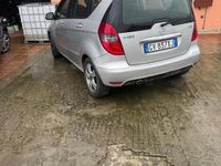 Usata Mercedes A180 Elegance 140 CV (102 kW) 2012 Grigio Berlina