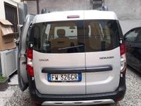 Usata Dacia Dokker Stepway 95 CV (69 kW) 2019 Grigio Monovolume