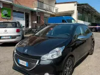 Usata Peugeot 208 Active 68 CV (50 kW) 2014 Nero Utilitaria